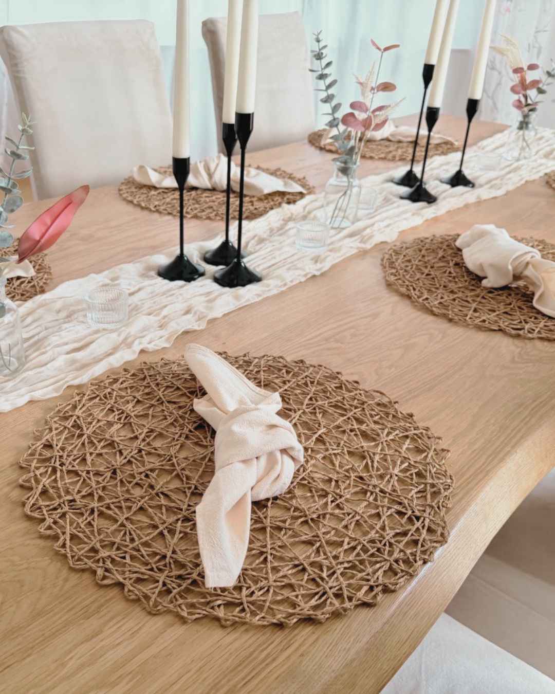 Tischdekoration champagne schwarz mieten für Hochzeiten Geburtstage und Jubiläum
