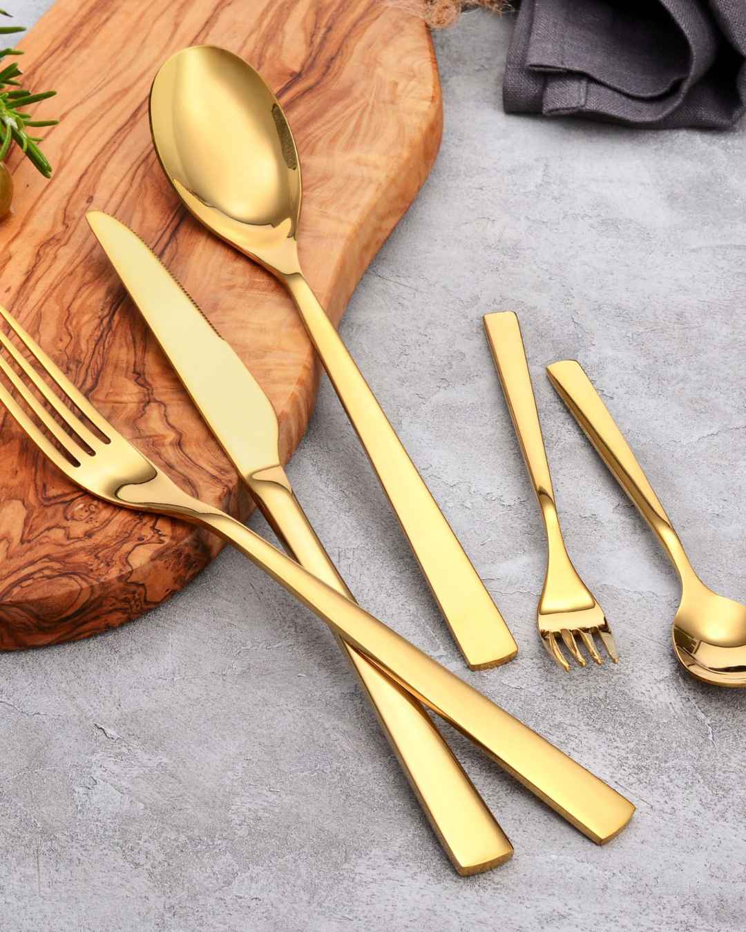 Besteckset Gold für 6 Personen aus Edelstahl